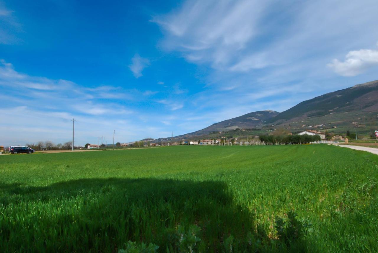 Casa Fiorelli Apartment Passaggio di Assisi Bagian luar foto